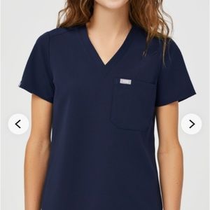 Wear Figs Catarina One-Pocket Scrub Top
